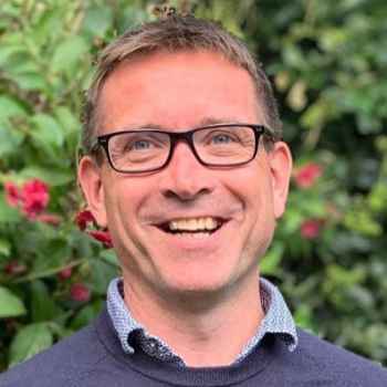 photo of Rev Mark Hammond
