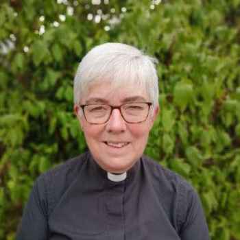 photo of Rev Dr Caroline Wickens